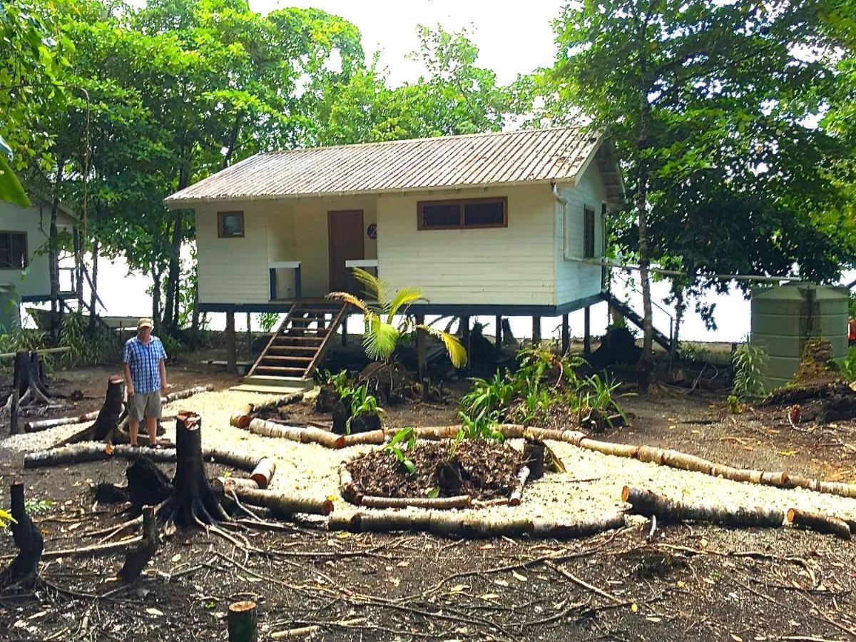 Evis Resort At Nggatirana Island Halisi Exterior photo