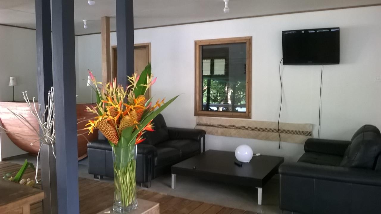 Evis Resort At Nggatirana Island Halisi Exterior photo